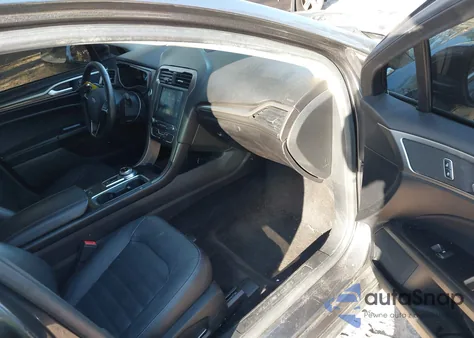 2018 Ford Fusion Se z USA, uszkodzony, nr VIN 3FA6P0HD7JR213824